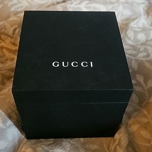 GUCCI Twirl Watch